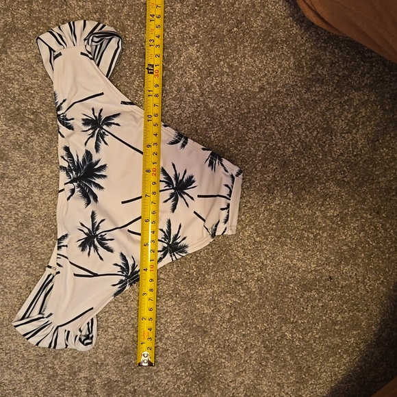 Bathing Suit - Picture 8 of 8